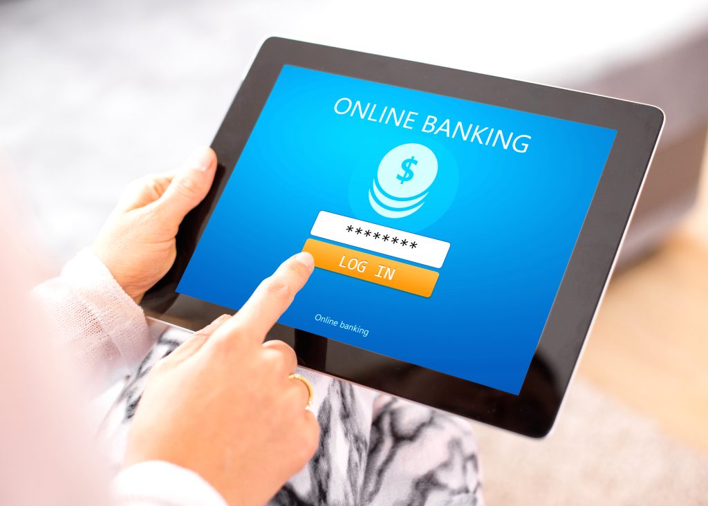 Perbedaan Internet Banking dan Mobile Banking