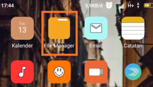 Cara Mengembalikan Aplikasi Yang Terhapus Tanpa Download - Dengan download dan simpan aplikasi di SD Card atau memori eksternal.