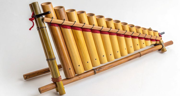 ilustrasi alat musik angklung