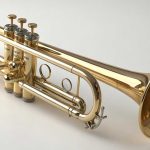 Alat Musik Tiup Logam Terompet